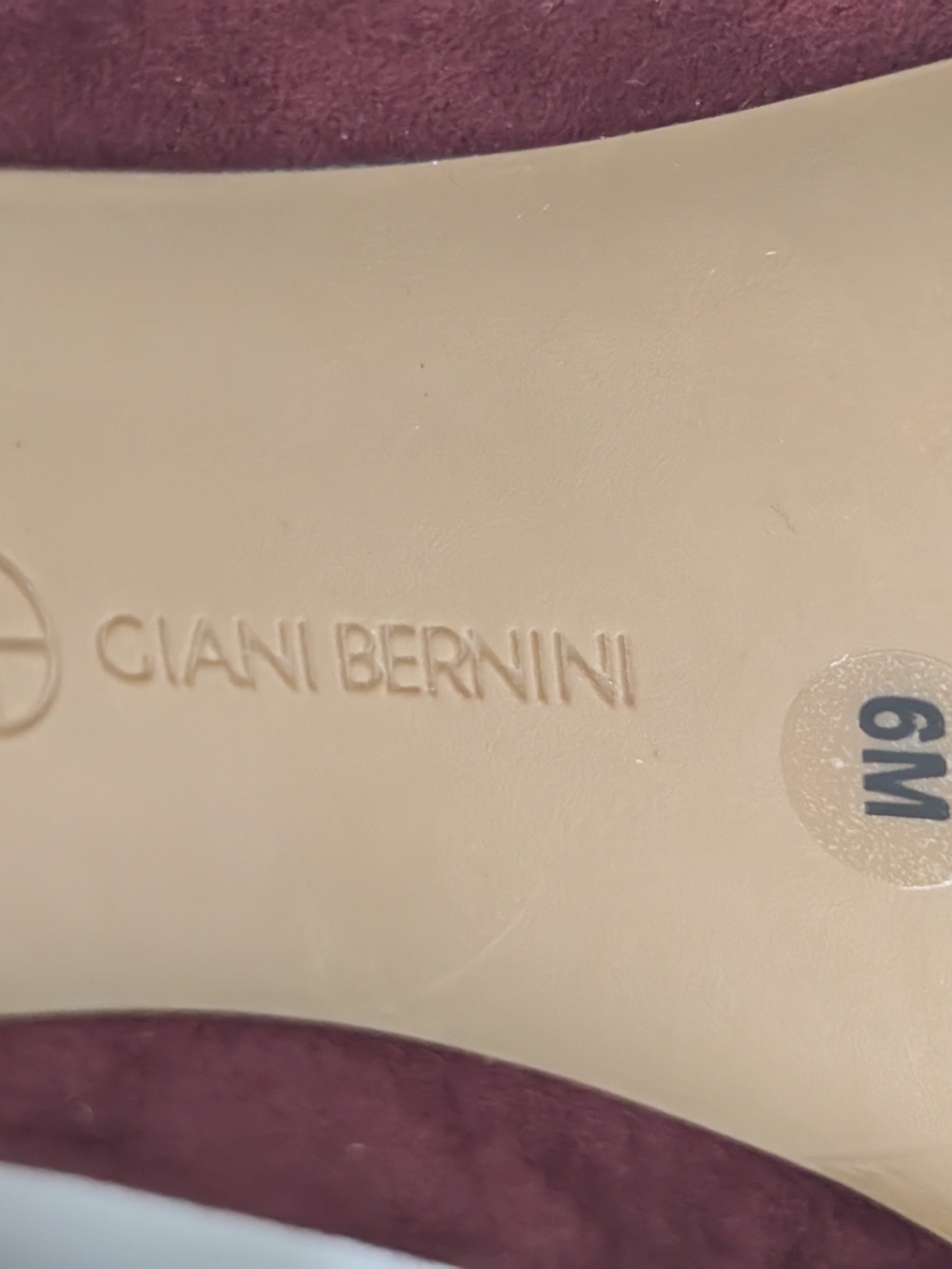 Giani Bernini Burgundy Suede Mary Jane Heels with Croc-Trim Strap Size 6M - Picture 10 of 12